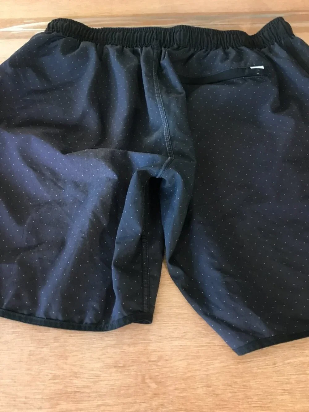 Vuori Banks Athletic Hybrid Shorts Men L Black Polka Dots Zip Pocket Athleisure